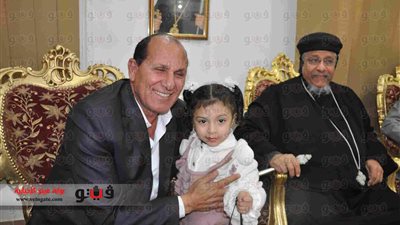 بالصور.. محافظ الوادى الجديد يهنئ الأقباط بعيد الميلاد