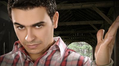 كريم الحسيني يبدأ بروفات 