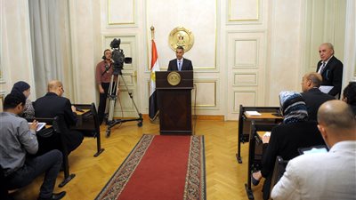 وزير النقل: لن نلغي المقطورات وسنؤمن طرق سيرها فقط