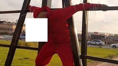 «داعش» يصلب شابًا من قبيلة الفرجان في سرت