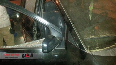 ننشر أول صور لآثار الهجوم على سيارة ضابط نقطة مرور محور 26 يوليو