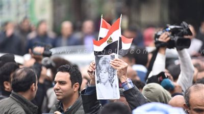 20 صورة ترصد تشييع جنازة الفنانة ماجدة من مسجد مصطفى محمود