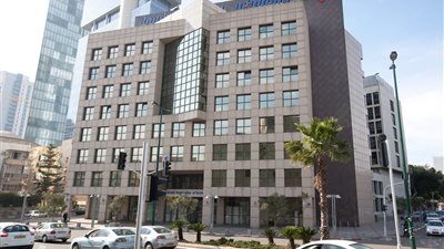 «هولندا» تقاطع بنوك إسرائيلية بسبب بناء المستوطنات