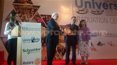 بالصور.. حفل تخرج الدفعة السابعة من مبادرة «من الجامعة إلى العمل»