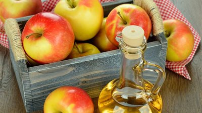 وصفات «خل التفاح» لبشرة نظيفة وشعر جذاب