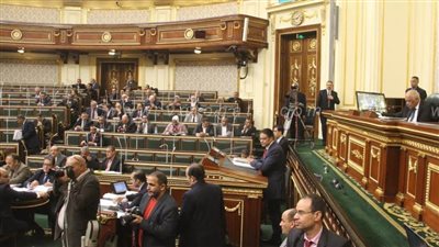 وفد لجنة الإعلام بالبرلمان ينتقد الإهمال بحمام موسى في 