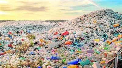 ابتكار طوب بلاستيكي مصنوع من النفايات غير القابلة للتدوير | فيديو