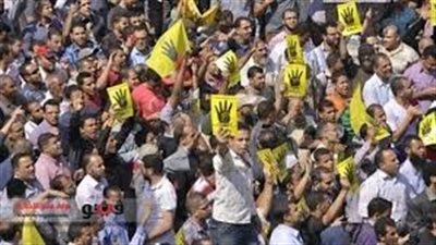 عناصر الإرهابية يعتدون على محررى 