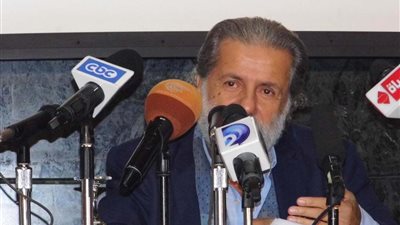 بالصور.. بدء المؤتمر الصحفي للفنان 