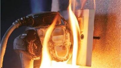 6 خطوات يجب اتباعها عند نشوب حريق بسبب ماس كهربائي.. تعرف عليها