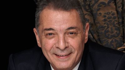 محمود حميدة يعود لتصوير فيلم «ورد مسموم» بعد توقف عام كامل