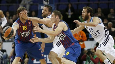 ريال مدريد يفوز على برشلونة ويتأهل لنهائى دورى أوروبا لكرة السلة