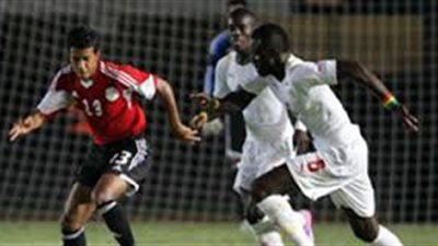 طاقم حكام كاميروني لمباراة مصر والسنغال وإيفواري للقاء تونس