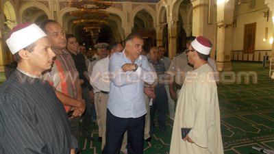 بالصور.. وكيل أوقاف كفر الشيخ ورئيس دسوق يتفقدان مسجد الدسوقي