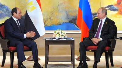 السيسي وبوتين في جولة على كورنيش سوتشي