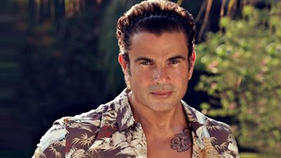 «الهضبة» يعود لأحضان «روتانا».. يلتقي رئيسها التنفيذي في أمريكا.. «فيديو كليب» و«ميني ألبوم» عربون «المصالحة التاريخية».. و«تركي آل الشيخ» ك