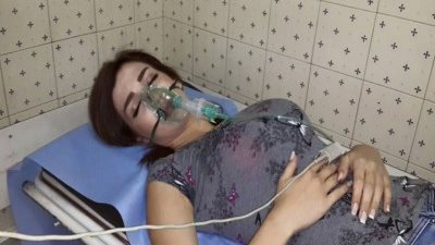 بالفيديو والصور.. فنانو سوريا تحت القصف.. «عارف الطويل» يجدد ولاءه لـ«الأسد».. السرطان يخطف «مرعشلي».. «قاشوش» يُقتل لمعارضته النظام.. «بقوش» يموت بقذ