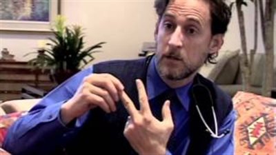 بالفيديو.. تحكمى في بكاء طفلك خلال ثوانٍ