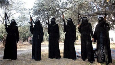 كتيبة انتحارية نسائية لـ «داعش» دفاعًا عن الرقة