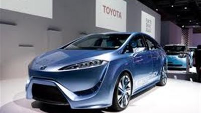 تويوتا تطرح سيارة بالهيدروجين في 2015