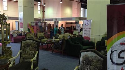 مكاسب معارض «صنع في دمياط» للكبار فقط.. وصغار الصناع: الروتين ظلمنا