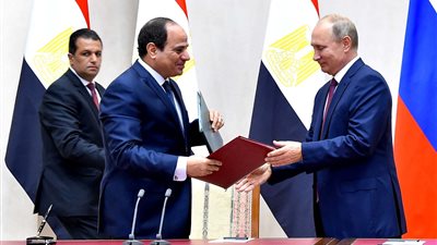 3 أيام رئاسية شاقة في روسيا.. توقيع اتفاق الشراكة الشاملة والتعاون الإستراتيجي.. زيادة حجم التبادل التجاري.. تسريع وتيرة العمل بمحطة الضبعة.. إنشاء المنطقة الصناعية الروسية.. عودة رحلات الطيران