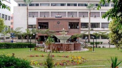 ورش عمل ودورات تثقيفية لنبذ العنف بين الطلاب بجامعة المنصورة