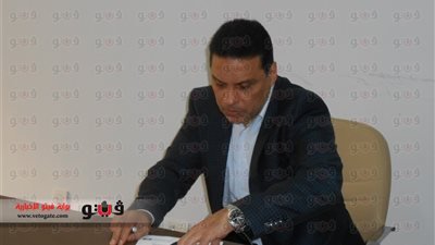 بالصور.. «البدري» يوقع عقود تدريب المنتخب الأوليمبي