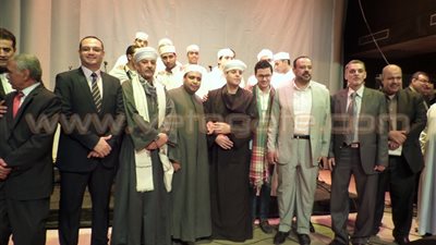 شومان ونقيب المنشدين يحتفلان بالليلة المحمدية بـ«البالون»