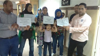 بالصور.. وقفة احتجاجية لأولياء أمور أطفال حضانة مدارس اللغات
