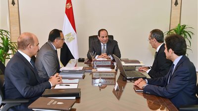 تفاصيل إستراتيجية وزارة الاتصالات لبناء الإنسان وإعداد الكوادر