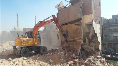 إزالة ٣٨٨٣ عقارا و٦٢٧ حالة تعد على أراض زراعية في ١١ يوما