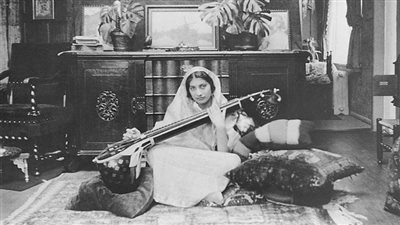 نور عنايت.. جاسوسة مسلمة تدرس بريطانيا وضع صورتها على العملة