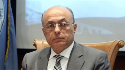 «سيف اليزل»: أتوقع صدور بيان يحمل قرارات انتظرها الشعب كثيرًا