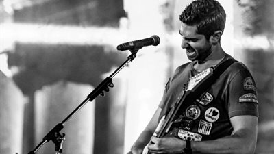 «يزن حيفاوي» يبدع في ميوزك بارك 2 بـ«أمان أمان» (فيديو)