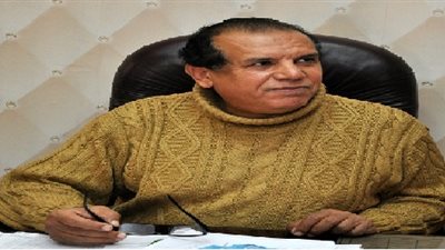 فتوح أحمد يعلن الحداد ويوقف جميع العروض المسرحية 3 أيام