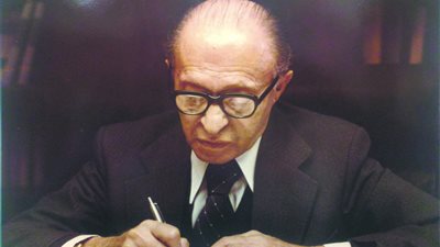 حكاية خطاب بيجن السري بعد 70 عاما من إخفائه (فيديو)