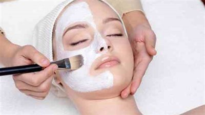 ماسك الحناء البيضاء لبشرة أكثر نضارة وإشراقا