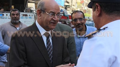 بالصور .. محافظ الجيزة يصل 