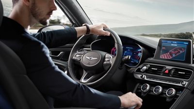 «جينيسيس» تكشف عن تصميم سيارتها السيدان الصغيرة G70