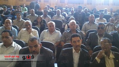 بالفيديو.. غضب المستثمرين ينهى مؤتمر وزير الكهرباء بالدقهلية