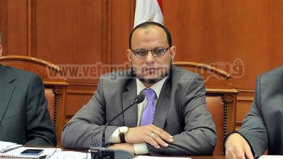 مدير موازنة الشرقية يطالب بإلغاء فارق الأجور بين موظفى الدولة