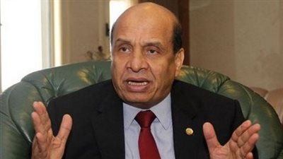 عبد العزيز سيف الدين: لأول مرة قطارات صناعة مصرية 100%