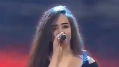 رد فعل نجم تركي على تميز صوت مشتركة في «The Voice» (فيديو)