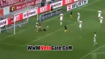 بوروسيا دورتموند يتقدم على شتوتجارت 3/0 في الشوط الأول (فيديو)