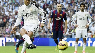 بالفيديو..ريـال مدريد يحسم الكلاسيكو بثلاثية أمام برشلونة