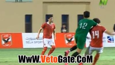 بالفيديو.. «حسام غالى» يصفع لاعب غزل المحلة «بدون كرة»