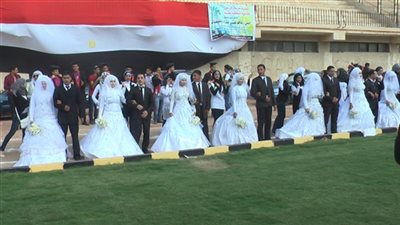 حفل زفاف جماعى لـ 180 عريسًا وعروسة 