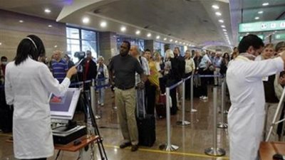 مطار القاهرة يوقف الإجراءات الصحية الإضافية لمسافري الهند