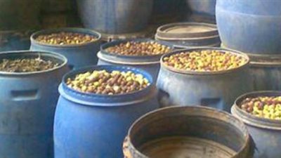 ضبط 800 كيلو مخلل غير صالحة بحوزة سائق في الإسكندرية